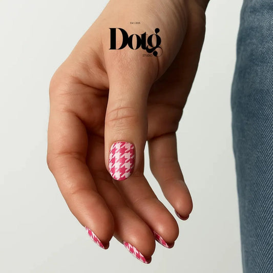 Pink Hounds Tooth Nail Wraps