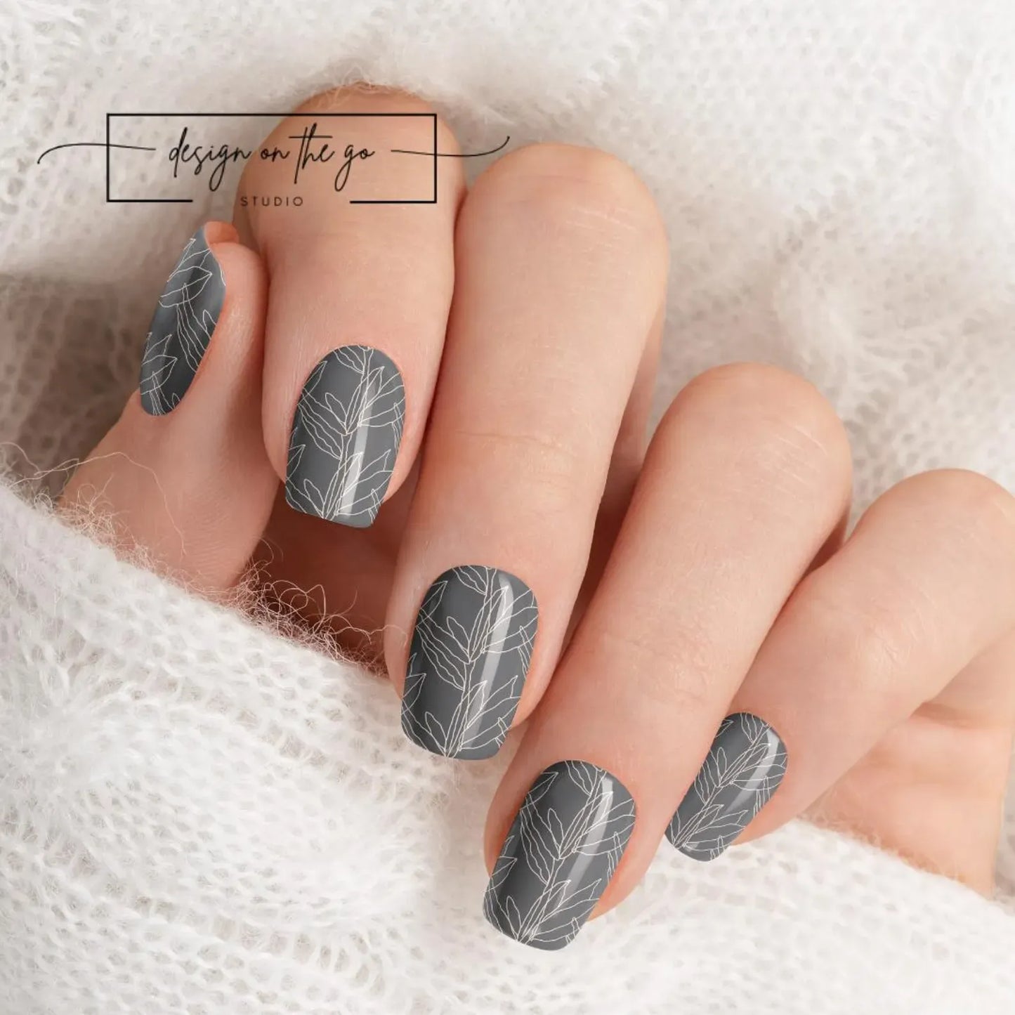 Shadow Vine Nail Wraps