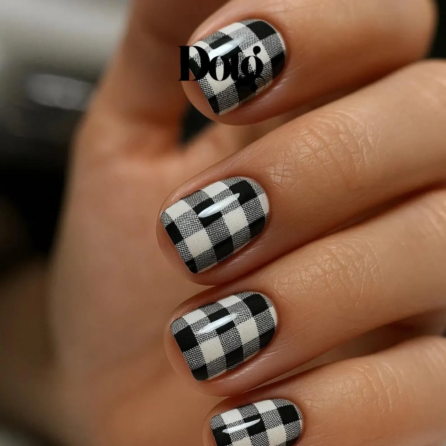 Plaid Black & White Nail Wraps