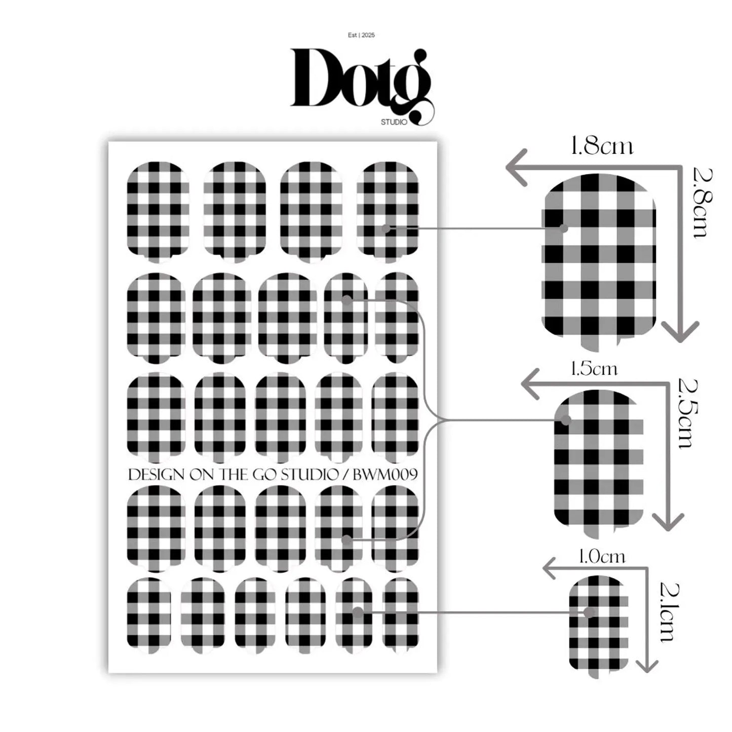 Plaid Black & White Nail Wraps