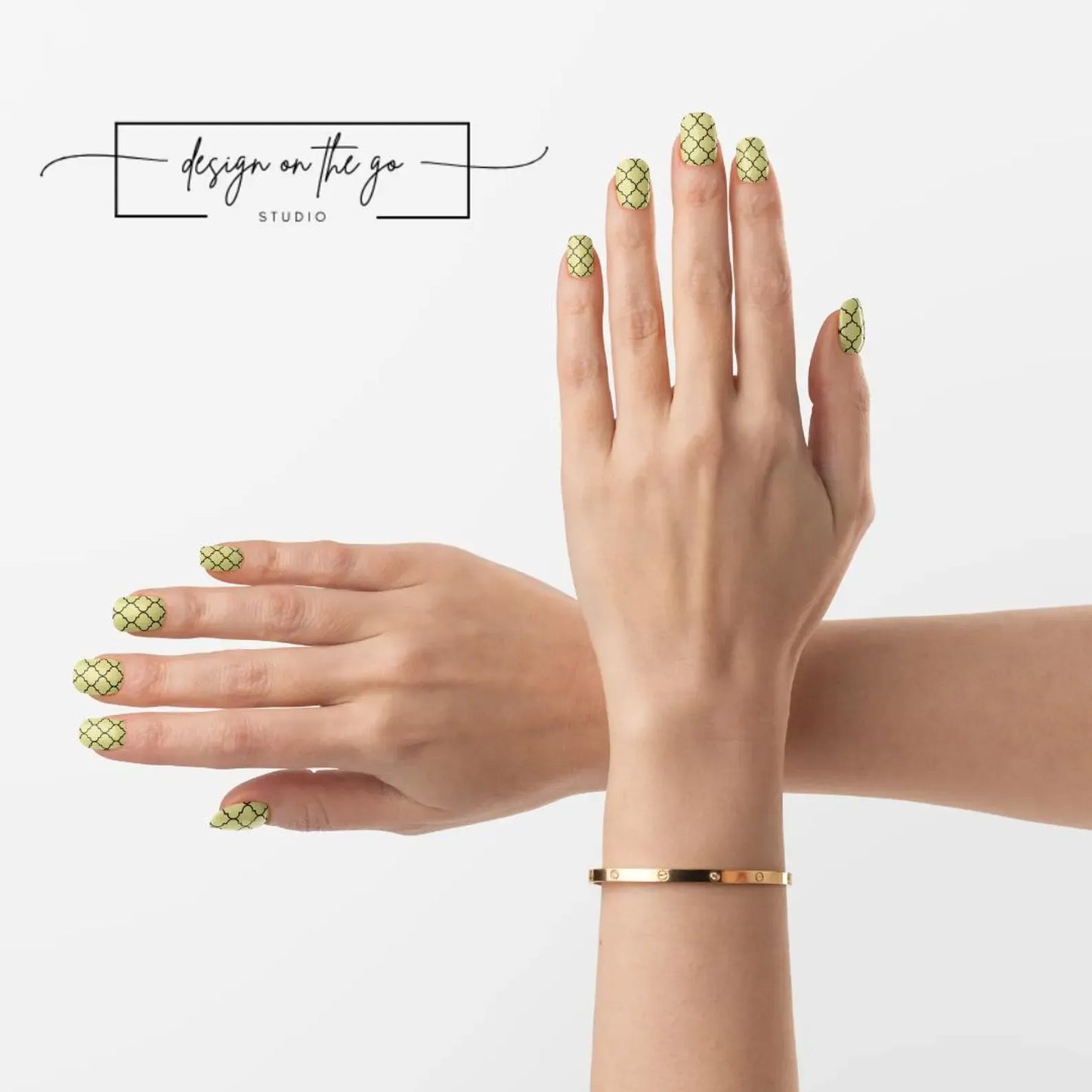 Golden Lattice Nail Wraps
