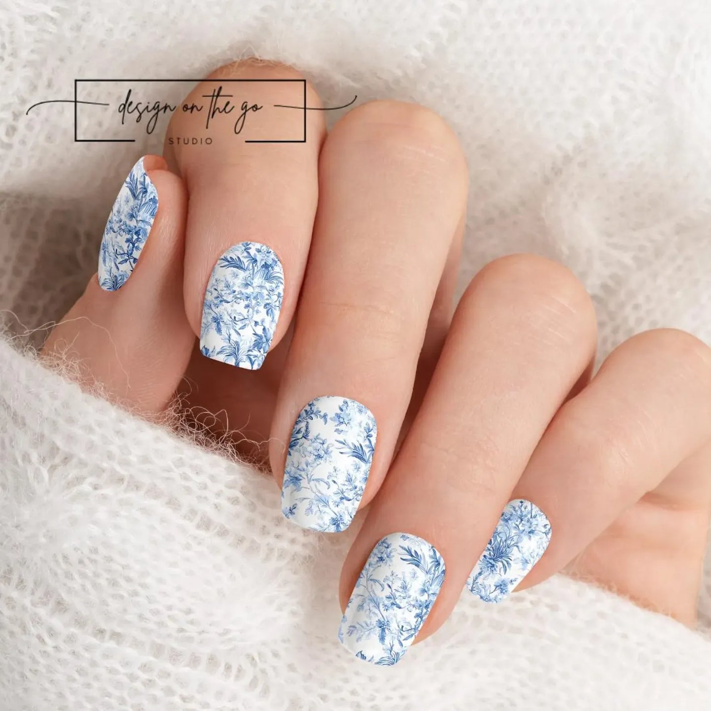 Blue Garden Nail Wraps