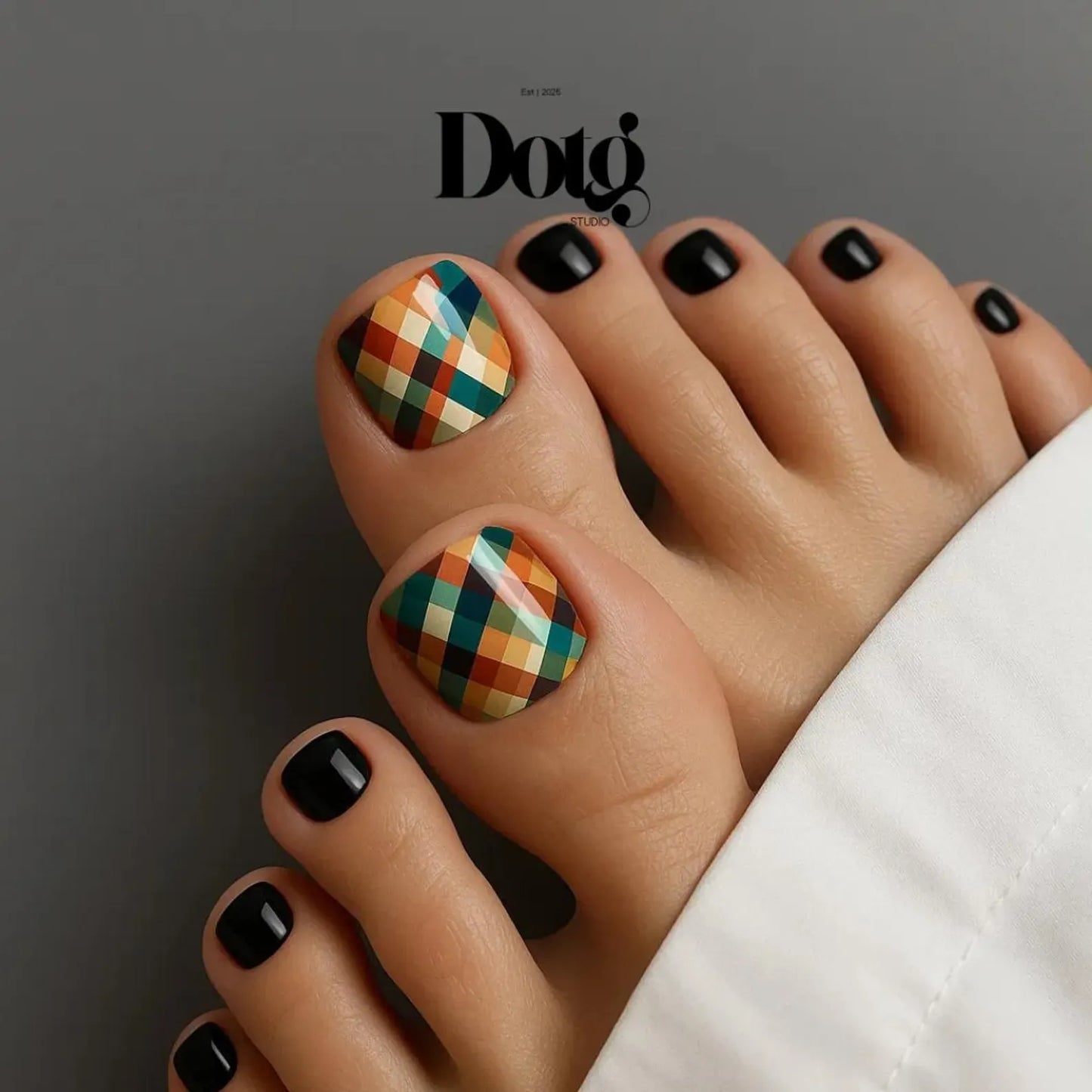 Retro Plaid Nail Wraps
