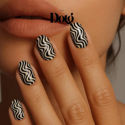 Wavy Nail Wrap
