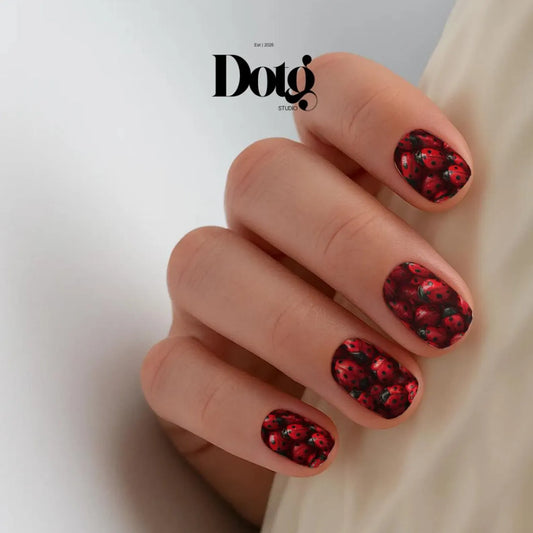 Ladybug Nail Wraps