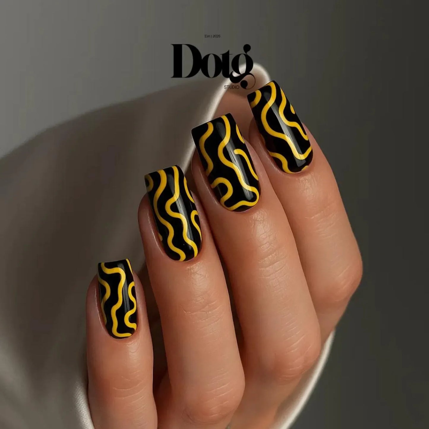 Solar Maze Nail Wraps