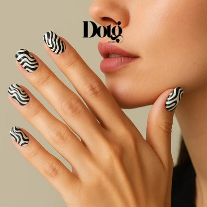 Wavy Nail Wrap